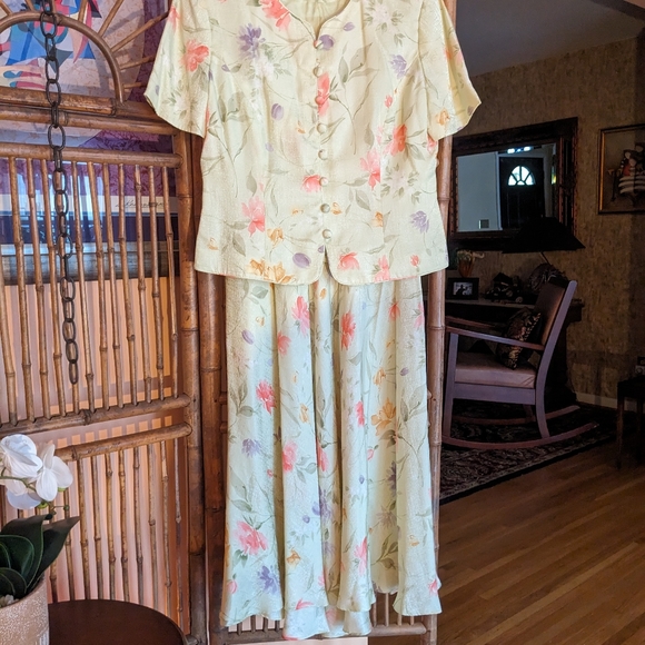 Maggy London Petites Silk Suit 6 - Picture 14 of 15